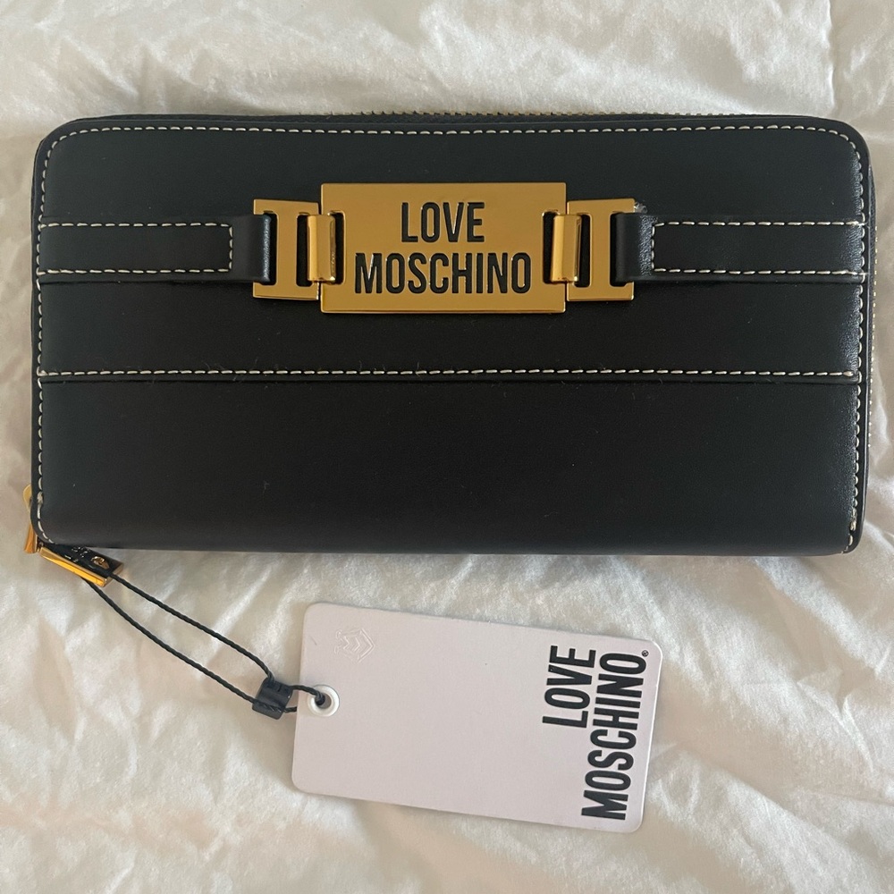 Love Moschino Black Wallet with Gold Logo Plate